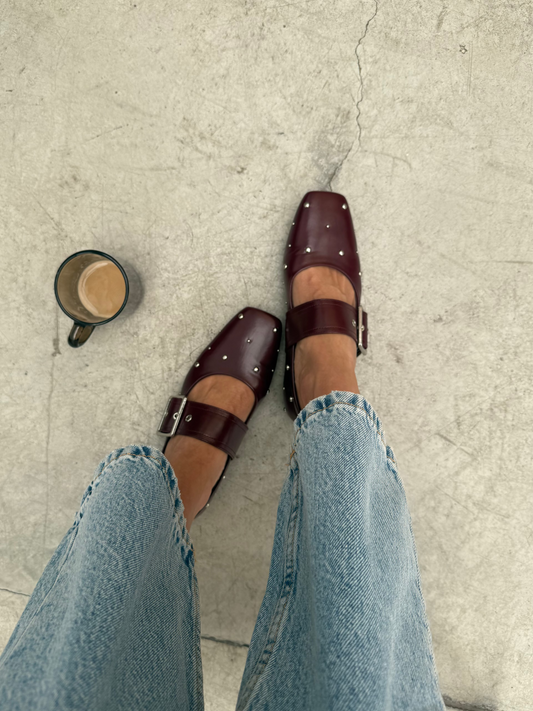 ZAPATO DOVI BURDEOS TACHAS