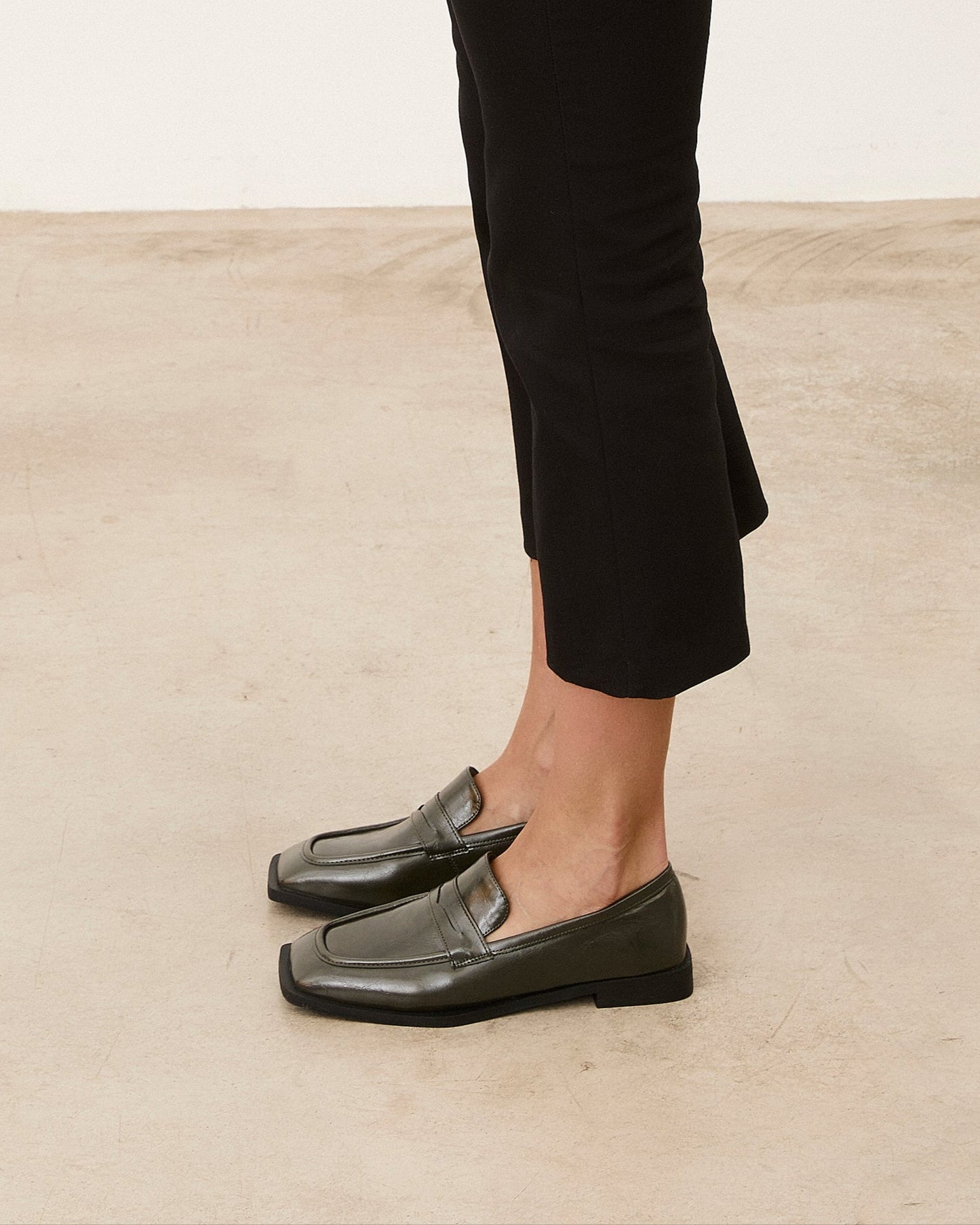 ZAPATO ROGER KAKI