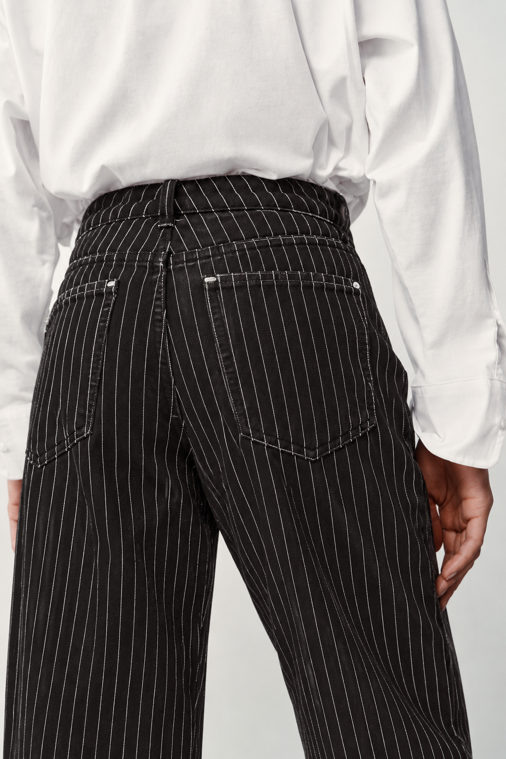 JEANS MOM FIT DIPLOMATIC