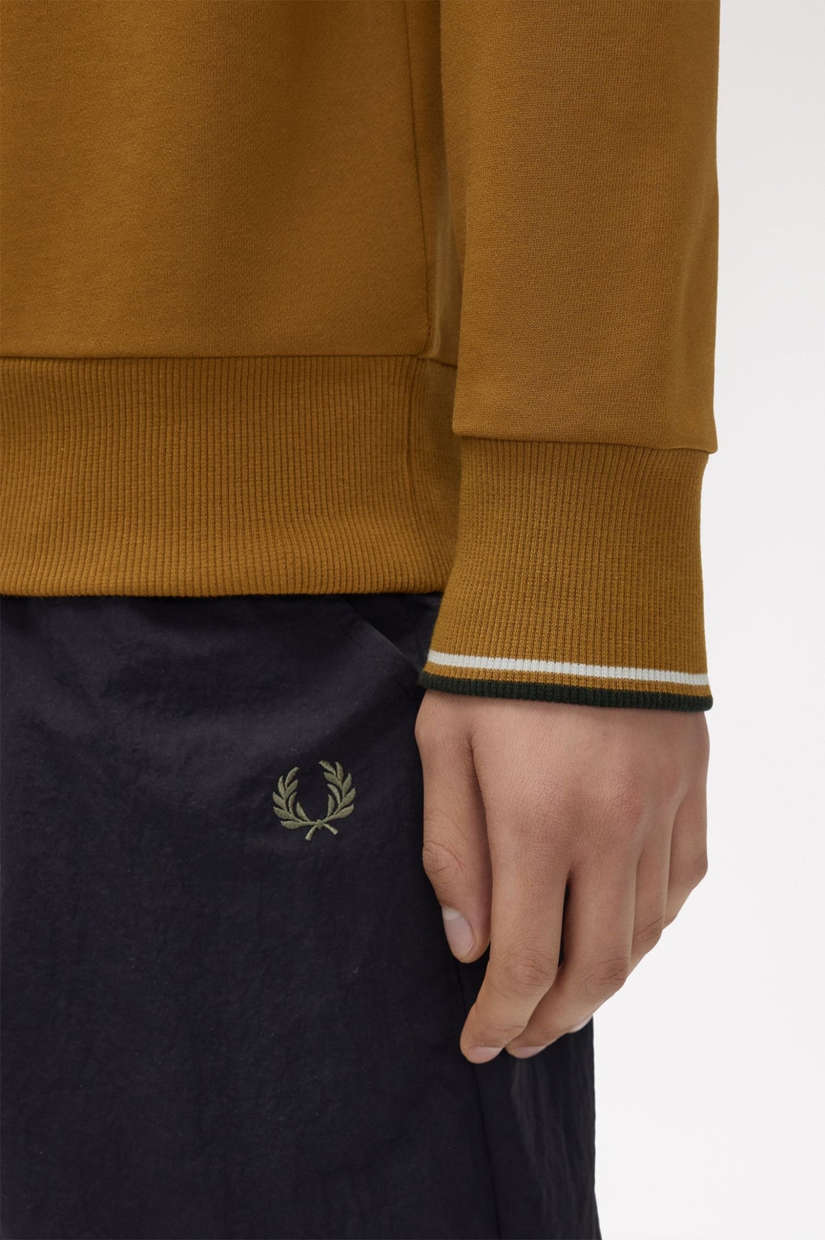 SUDADERA FRED PERRY